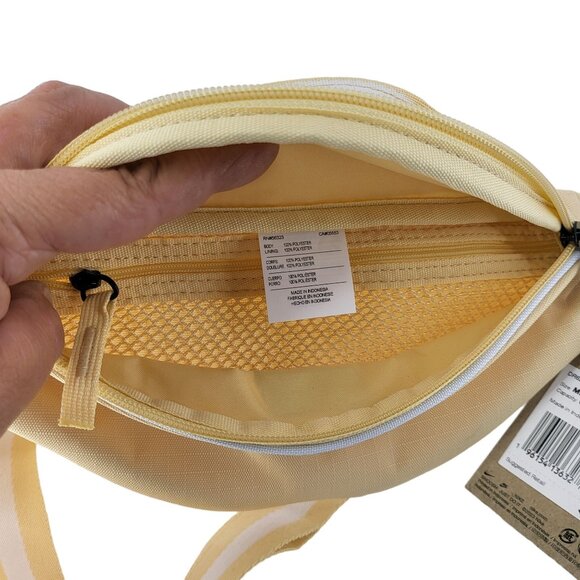 Nike Beige Fanny Pack Waist Bag With Adjustable Strap & Zippered Pockets MSRP$32 - Picture 14 of 16
